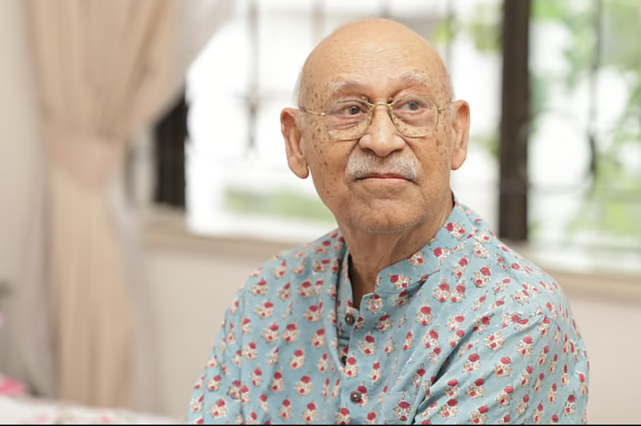 কোমা থেকে ক্যানসার, যেভাবে বারবার ঘুরে দাঁড়িয়েছেন আবুল হায়াত