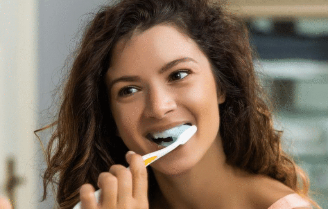 রাতে দাঁত ব্রাশ না করে ঘুমানোর ক্ষতিকর দিক জানুন