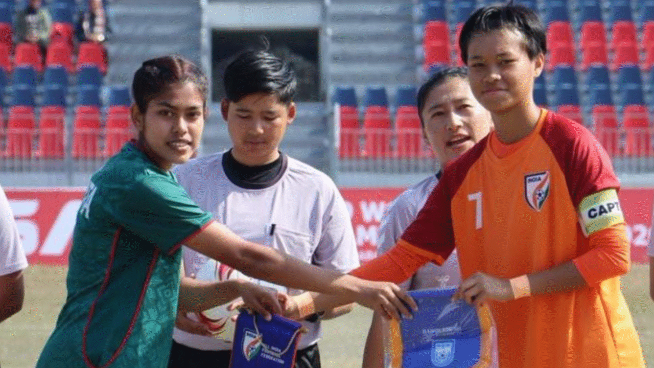 ফাইনালে আজ ভারতের মুখোমুখি বাংলাদেশ