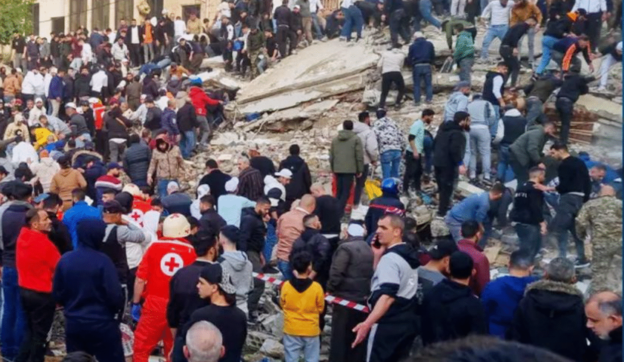 লেবাননে ভবন ধসে নিহত ৯