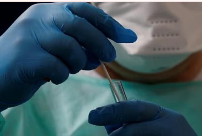 ৫ হাজার বছরের পুরোনো হিমবাহের গভীরে মিলল ভয়ংকর জীবাণু