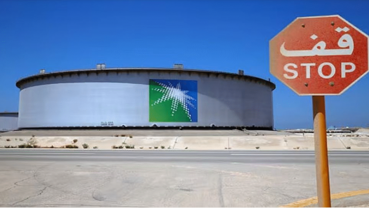 জ্বালানি স্থাপনায় ইরানের হামলা, ঝুঁকিতে বিশ্ব অর্থনীতি