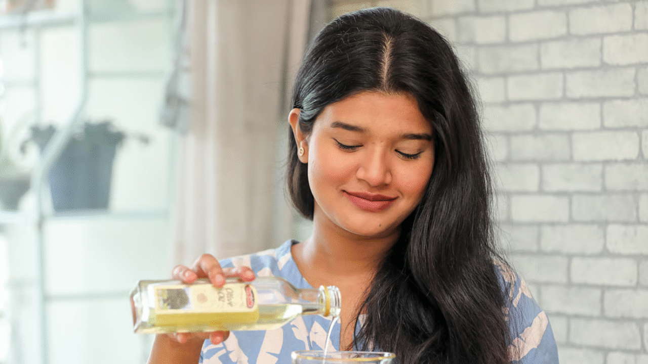 গরমের দিনে যেভাবে চুলের যত্ন নিবেন- কিছু সহজ উপায়