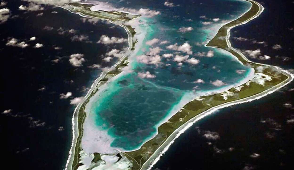 ভারত মহাসাগরে ব্রিটিশ-মার্কিন ঘাঁটিতে ইরানের ব্যালিস্টিক মিসাইল হামলা