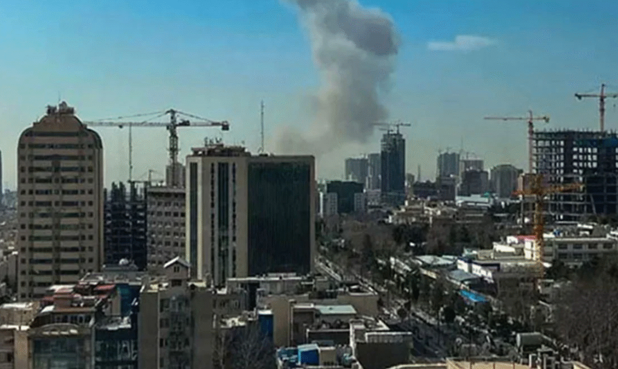 মধ্যপ্রাচ্যের সব মার্কিন ঘাঁটি ধ্বংসের দাবি ইরানের