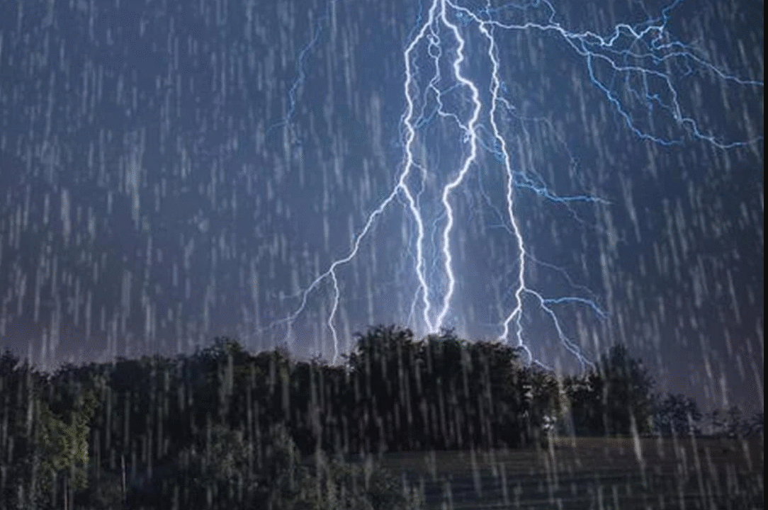 দেশের দুই অঞ্চলে বজ্রবৃষ্টির পূর্বাভাস