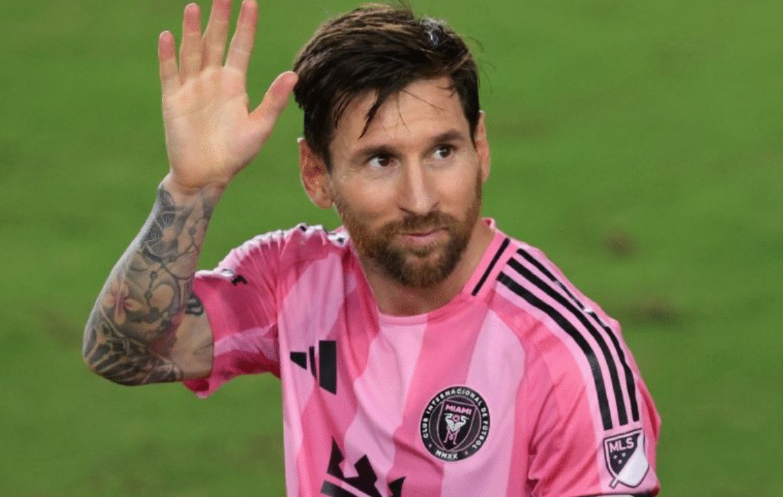 মেসি জোড়া গোল করে জেতালেন মিয়ামিকে