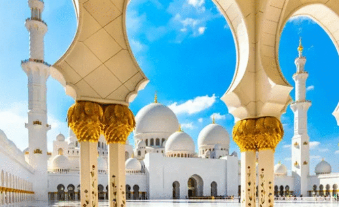 সৃষ্টি নয়, স্রষ্টাই একমাত্র উপাস্য