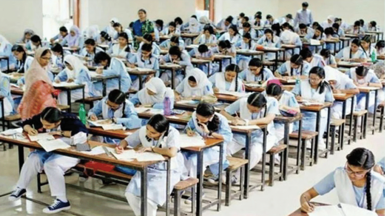 এসএসসি-এইচএসসির পরীক্ষার সময় সূচিতে আসছে বড় পরিবর্তন
