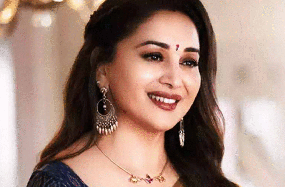 ৫৯ বছর বয়সেও উজ্জ্বল ত্বক, নিজের সৌন্দর্যের রহস্য জানালেন মাধুরী দীক্ষিত