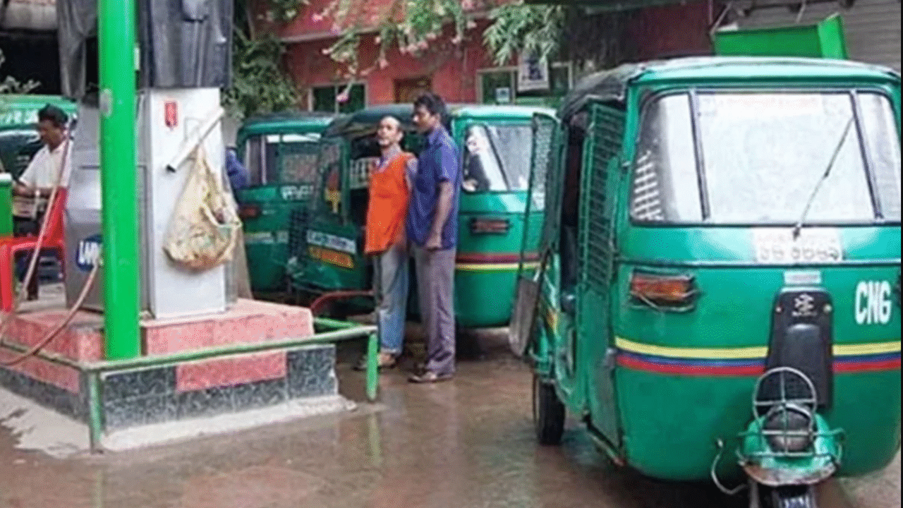 তেলের পর গ্যাসের সংকট শুরু