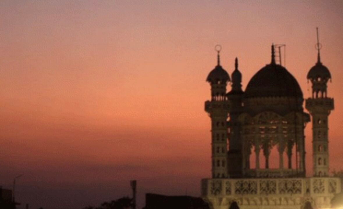 সুন্নত নামাজ ছুটে গেলে কি কাজা আদায় করতে হবে?