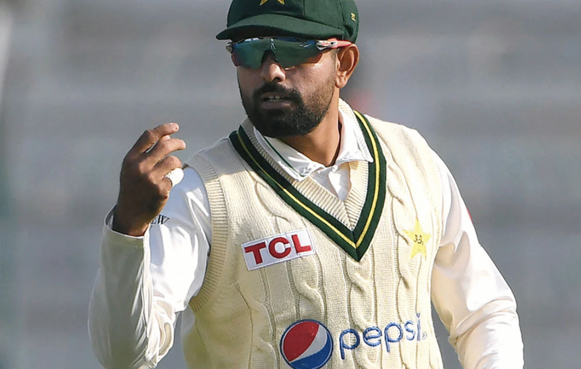 অধিনায়কত্বে ফিরলেন বাবর আজম