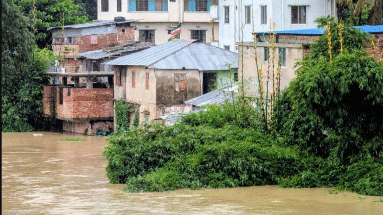 বান্দরবানে নিম্নাঞ্চল প্লাবিত, সাঙ্গু-মাতামুহুরী নদীর পানির বিপদসীমা অতিক্রম