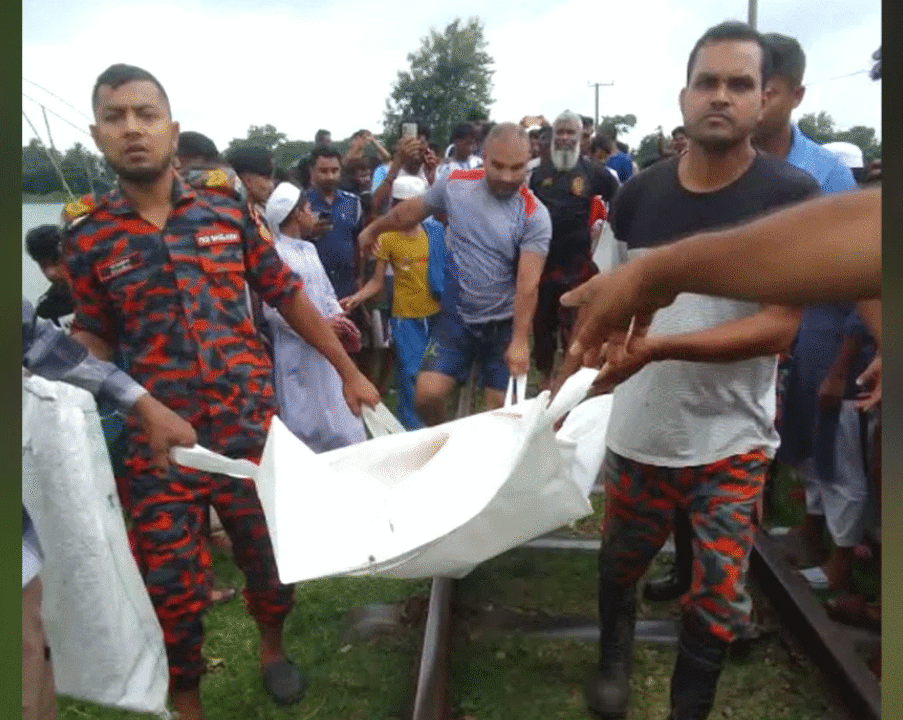 নেত্রকোনায় ট্রেনে কাটাপড়ে যুবক নিহত
